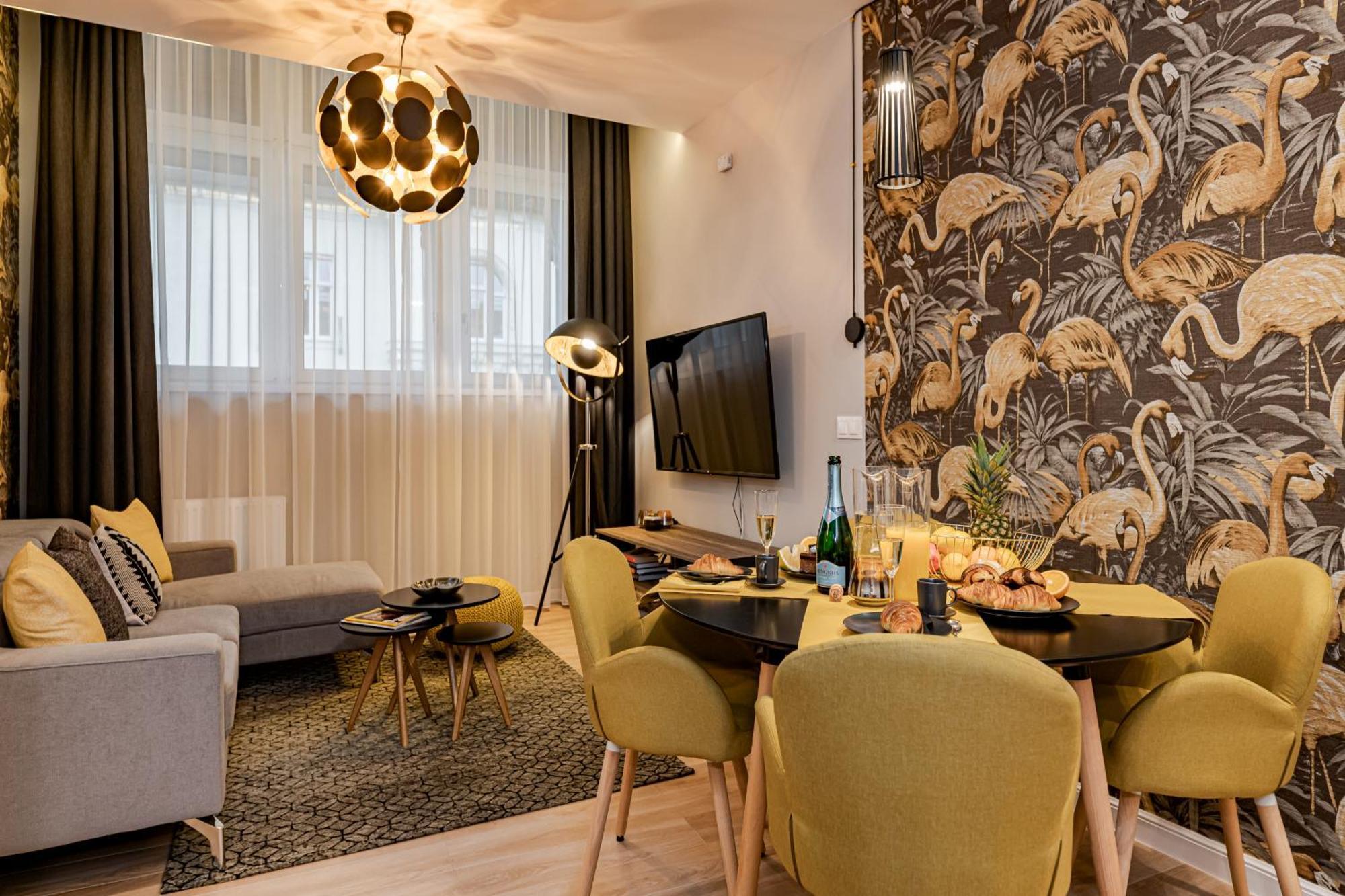 Luxury Tropical Apartment At บูดาเปสต์ ภายนอก รูปภาพ