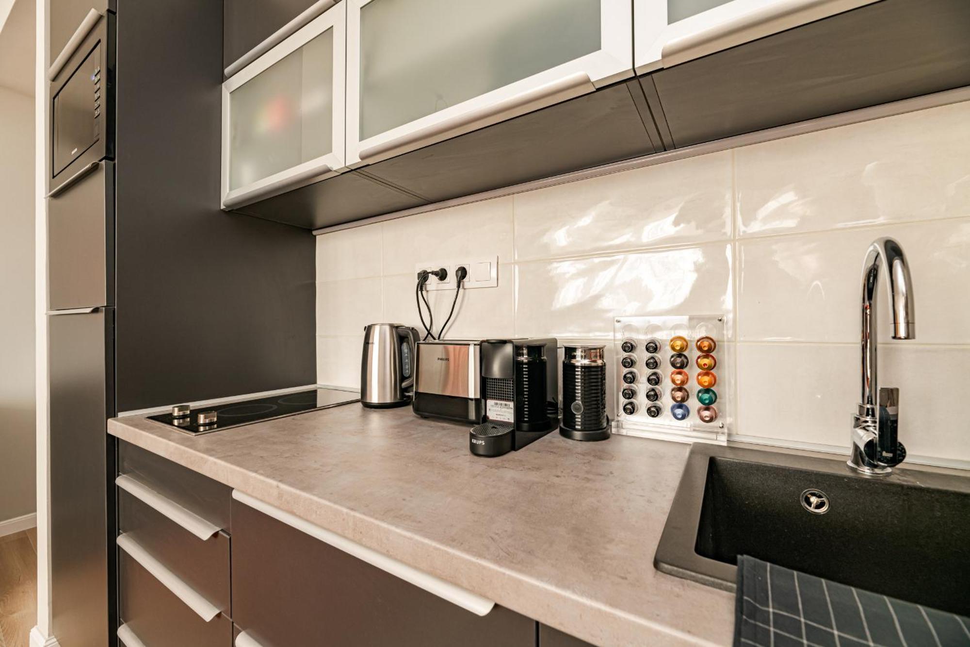 Luxury Tropical Apartment At บูดาเปสต์ ภายนอก รูปภาพ